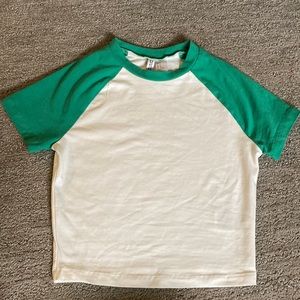 Divided h&m cropped tee